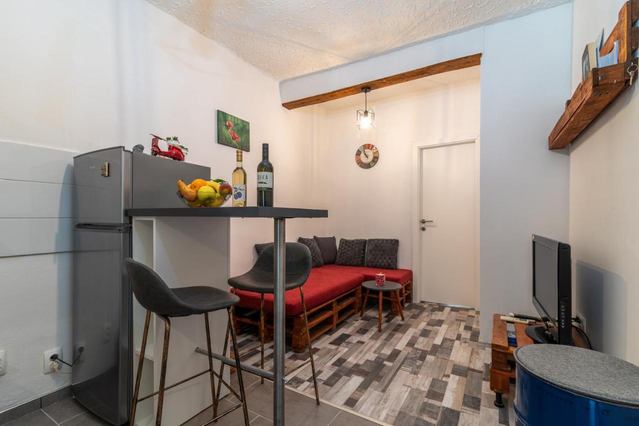 Studio Apartman Duje Trogir Exterior foto